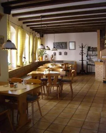 Alte Winzerschenke Pensionat 2*