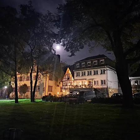 Alte Winzerschenke Gasthuis 2*